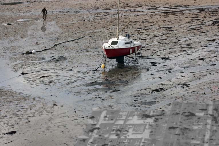 Plusieurs reflets en bord de mer